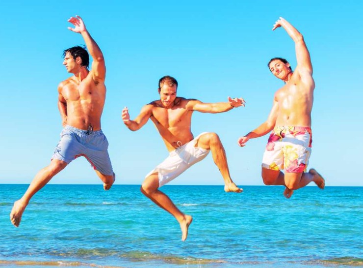 Ragazzi in spiaggia